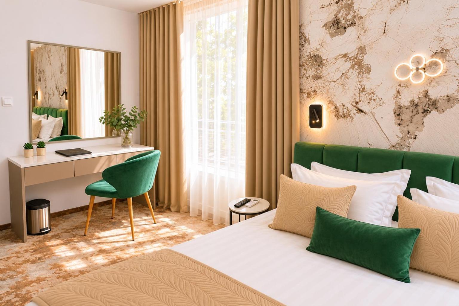 One-Bedroom Apartment with Balcony - Free WiFi