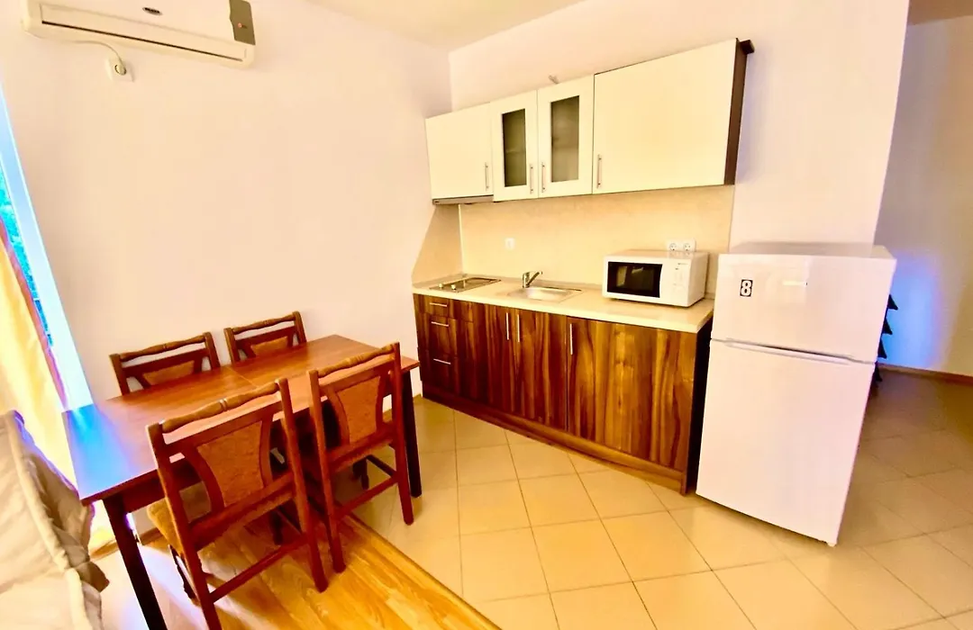 Grand Kamelia Holiday Apartments-1
