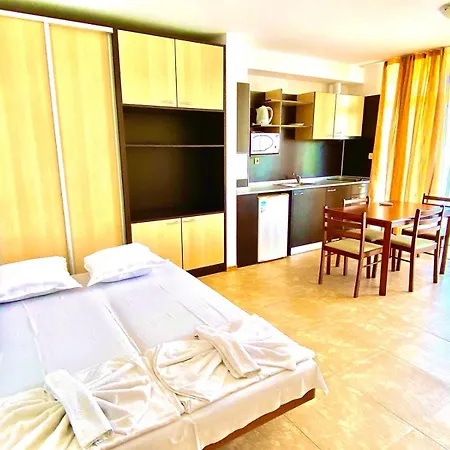 Grand Kamelia Holiday Apartments-2