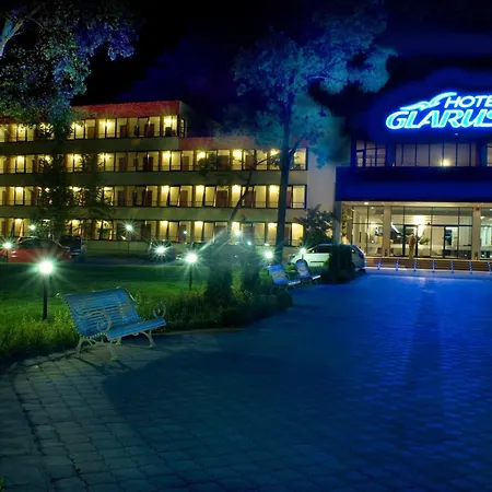 Hotel Glarus Beach& Aqua Park-3
